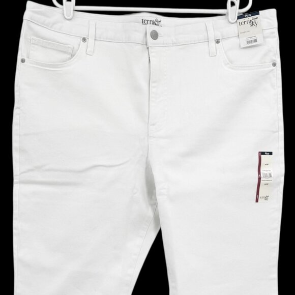 NWT Terra & Sky Women's Straight High Rise Stretch White Denim Jeans Plus Sz 20W - Picture 3 of 9